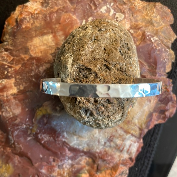 Jewelry - Sterling silver hammered bracelet